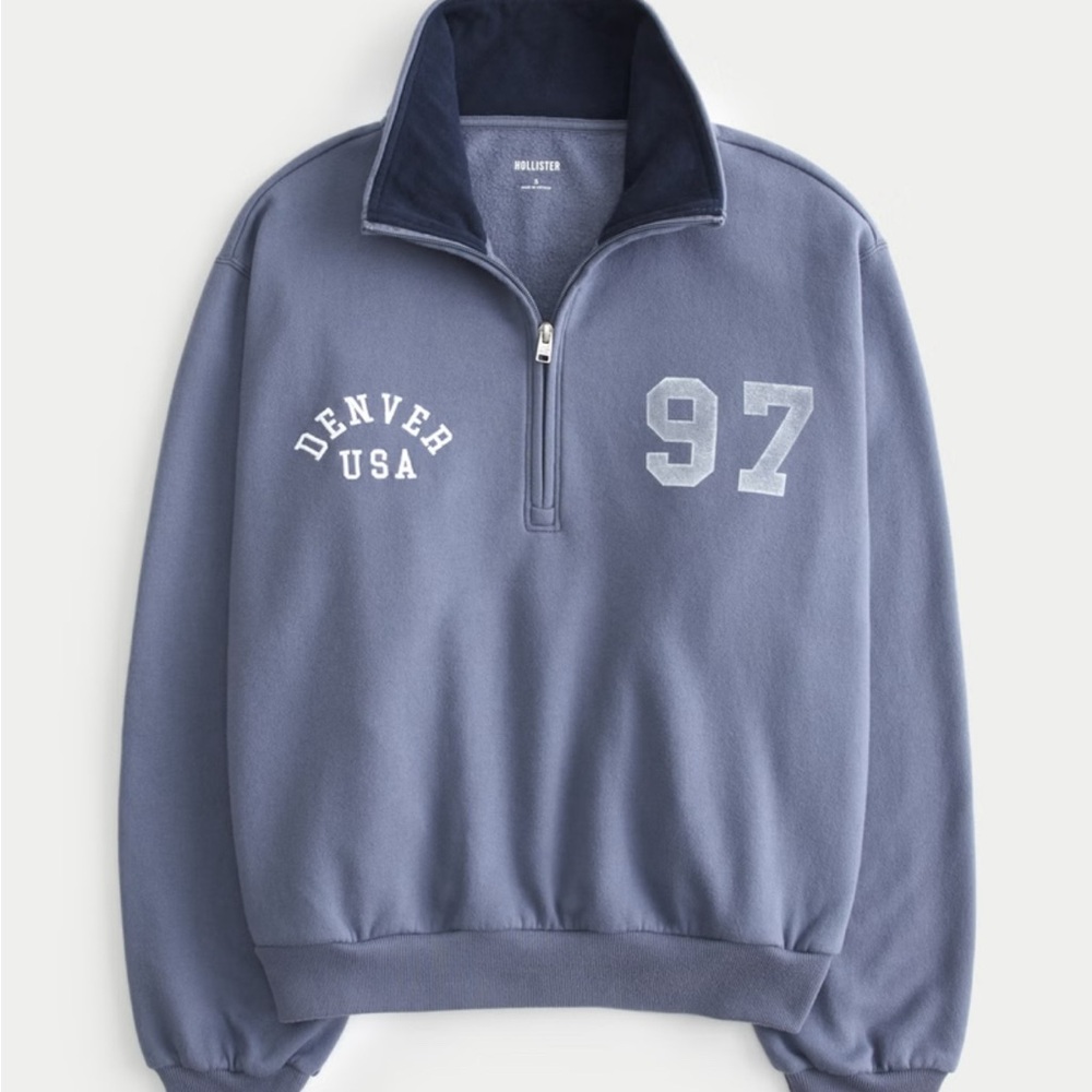 Hollister Women’s Easy Denver Graphic Half-zip Sweatshirt